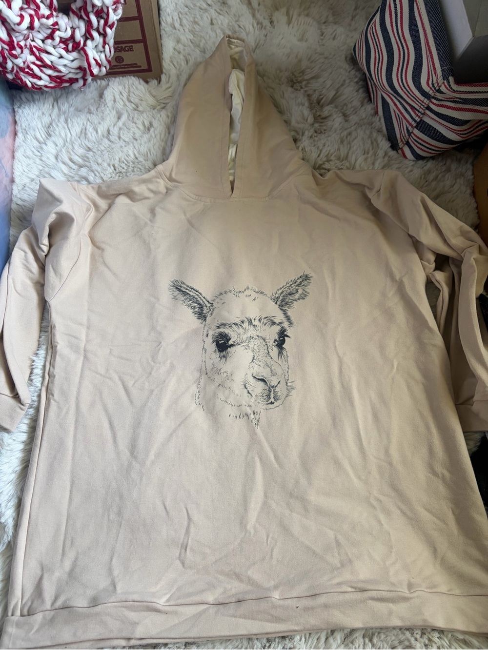 Alpaca Graphic Hooded Pullover - Neutral Beige